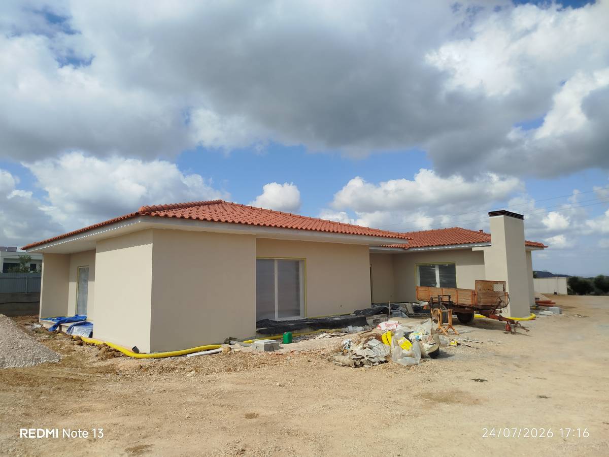 Eduardo Luiz Decorações interiores - Batalha - Instalação, Reparação ou Remoção de Revestimento de Parede