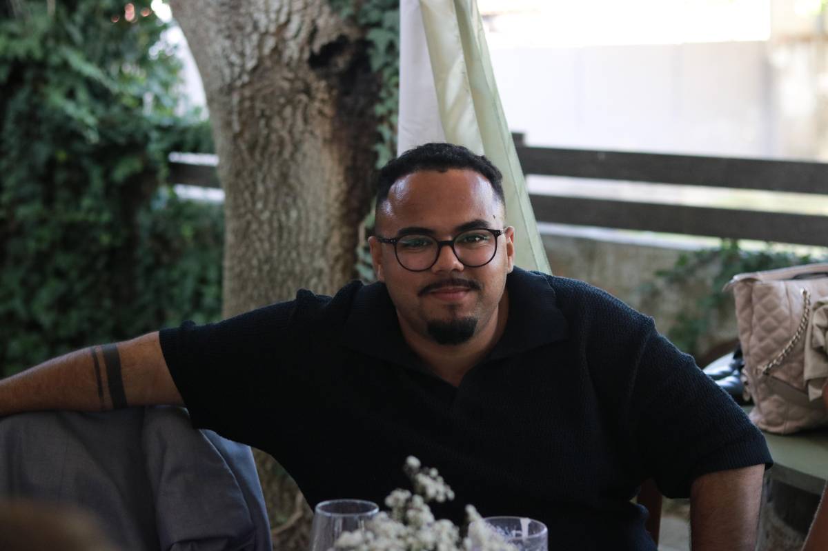 Brendon Cabral - Lisboa - Reinigung von Jalousien