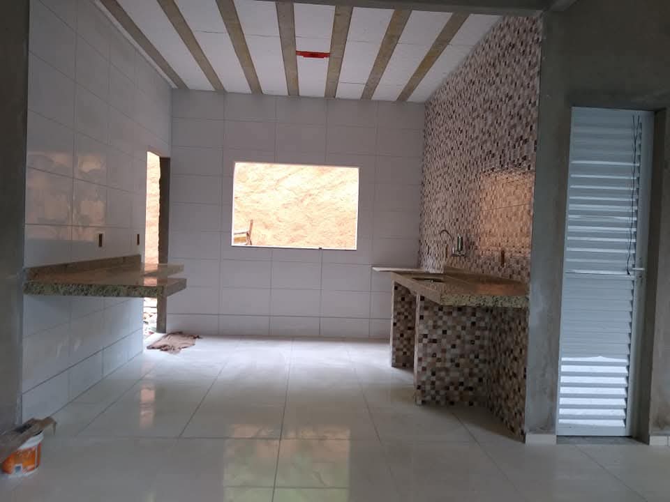J.B construções - Covilhã - Pintar puertas