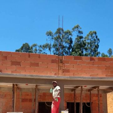 J.B construções - Covilhã - Servicios de construcción