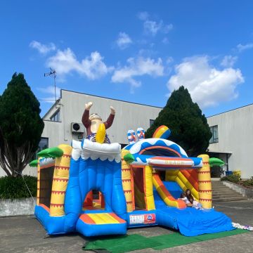 Castelos em Festa -  Aluguer de equipamentos insufláveis e recreativos - Vila Nova de Gaia - Circus Act