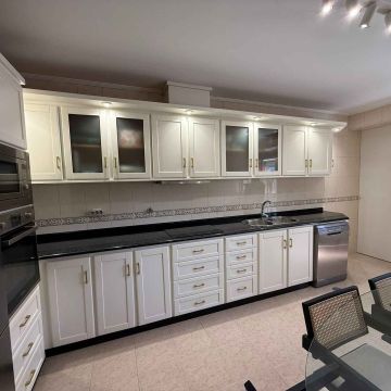 Mario barbosa - Paredes - Schrank reparieren