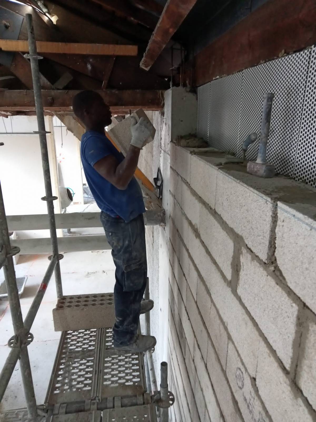 Moisés - Entroncamento - Remodelações e Construção