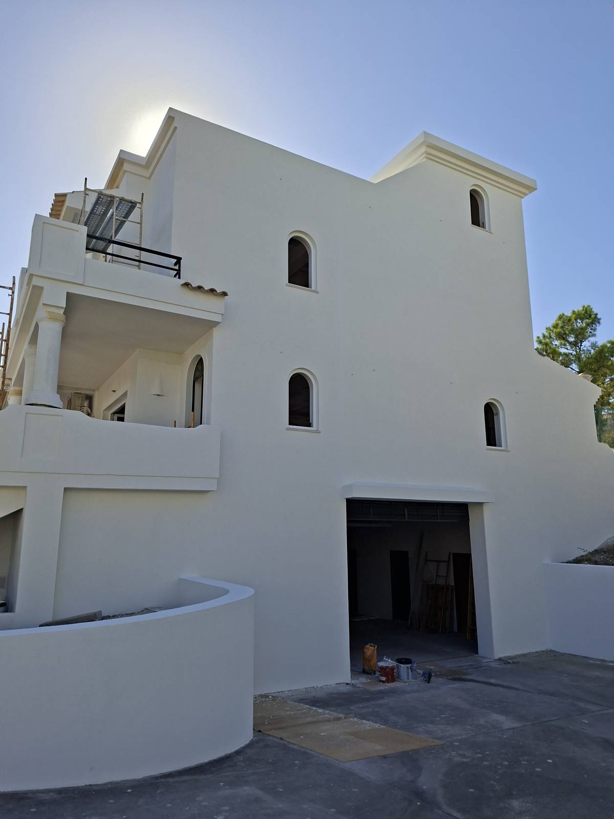 Dmytro Ashtefkules - Sintra - Pintura Exterior
