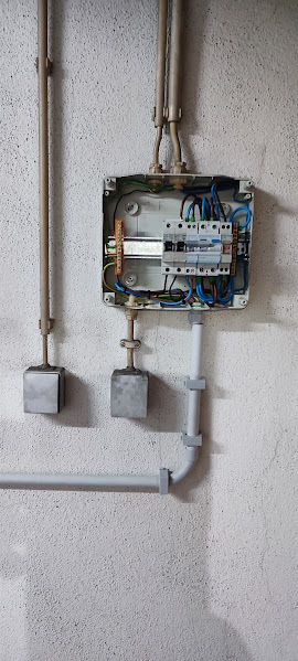 DomKWatt, serviços de eletricidade - Sintra - Lamp Installation