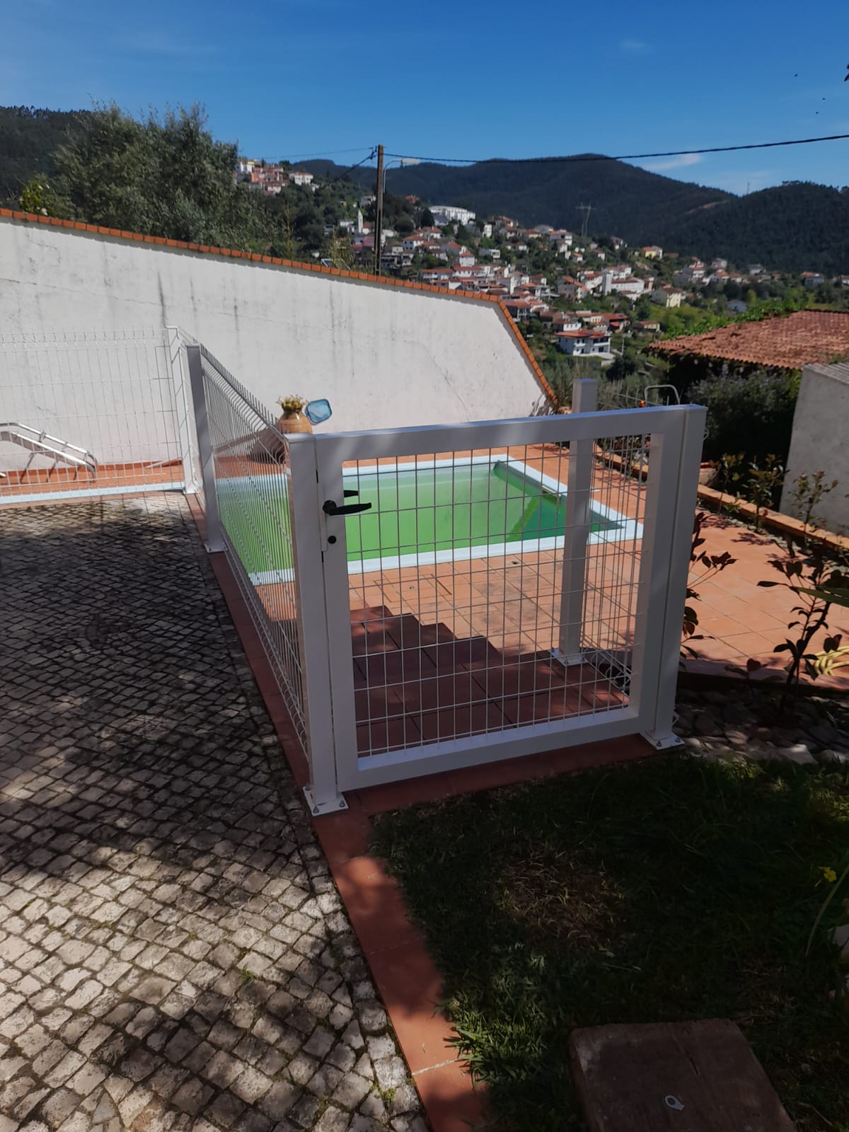 FT SERVIÇOS - Coimbra - Crib Assembly