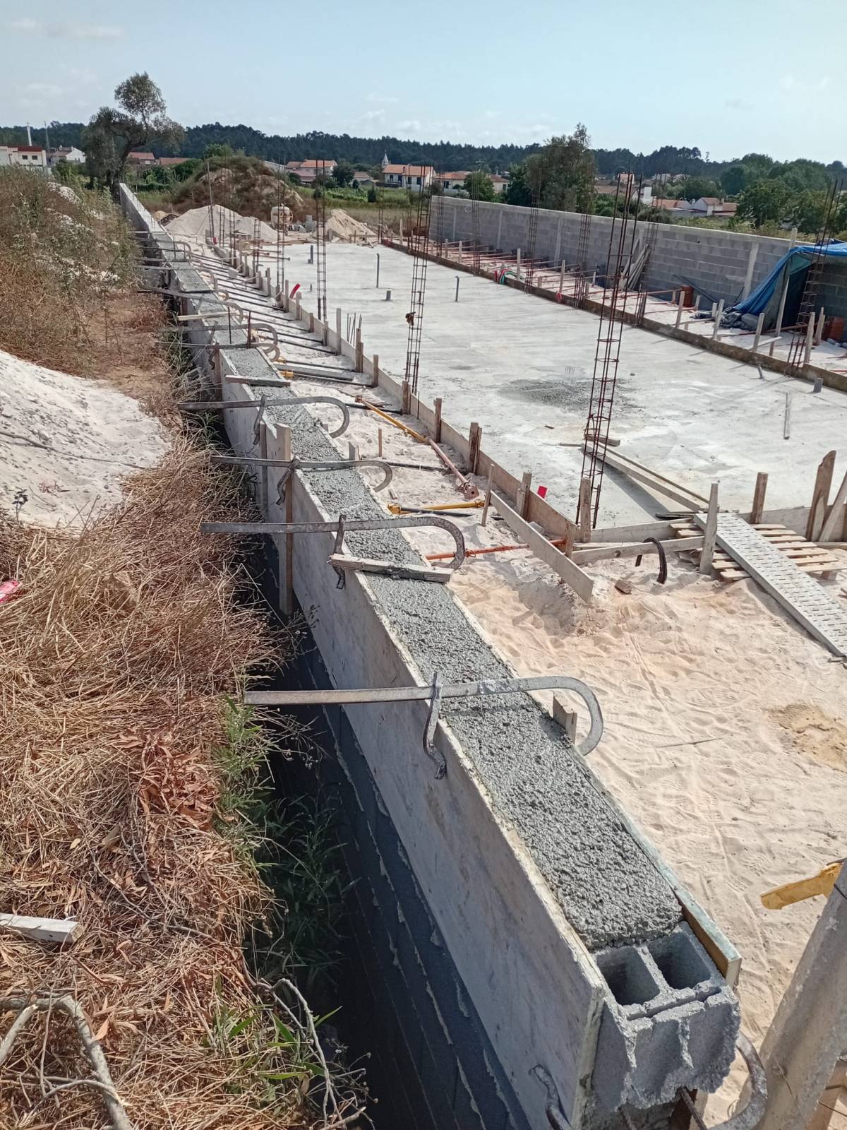 RENDAL VIANA PIRES DOS SANTOS - Lisboa - Roof Cleaning