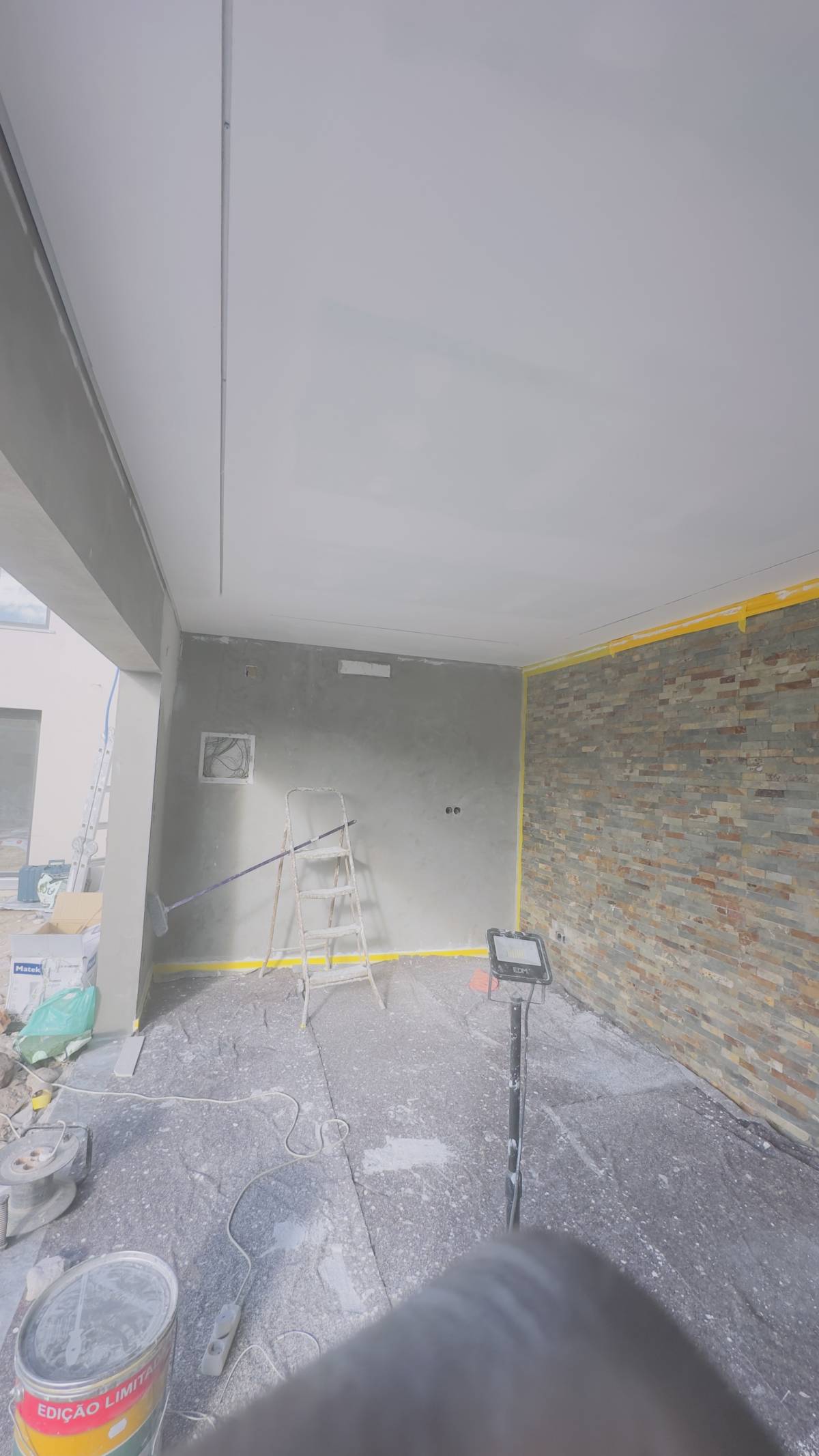 GD Construções - Moita - Instalación, reparación o eliminación de revestimientos