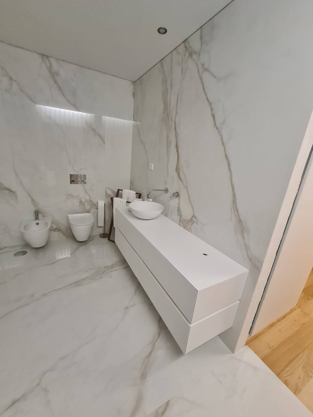 HOMELIFE - Paços de Ferreira - Remodelação de Armários