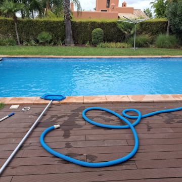 Francisco Barreto - Lagos - Limpeza ou Manutenção de Piscina