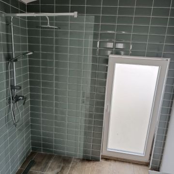 InterBuild Construções - Torres Vedras - Stone or Tile Flooring Installation