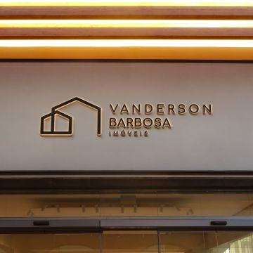 Vinicius Barbosa - Matosinhos - Création de logos