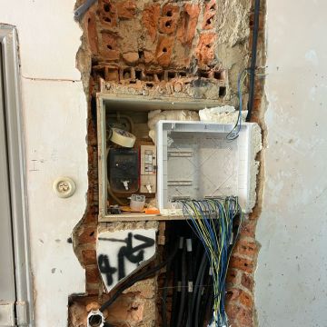 DomKWatt, serviços de eletricidade - Sintra - Generator Installation