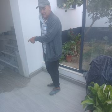 RENDAL VIANA PIRES DOS SANTOS - Lisboa - Gazebo Installation