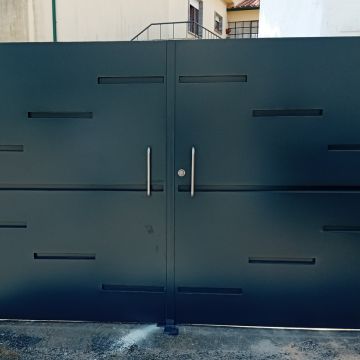 PmC Serralharia - Alenquer - Réparation de porte de garage