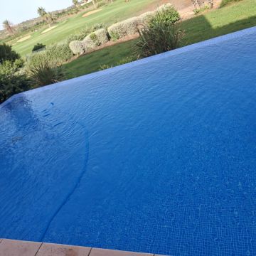 Francisco Barreto - Lagos - Instalação de Jacuzzi e Spa