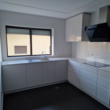 HOMELIFE - Paços de Ferreira - Montagem de Suporte para TV