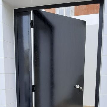 PmC Serralharia - Alenquer - Installation de chatière ou trappe pour animaux de compagnie