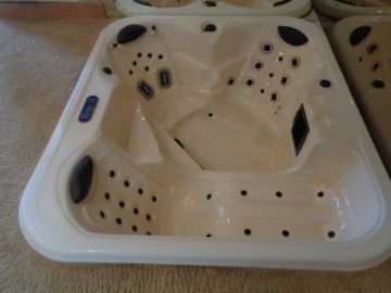 Hot Tub & Spa Repair Specialist