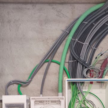 DomKWatt, serviços de eletricidade - Sintra - Wiring