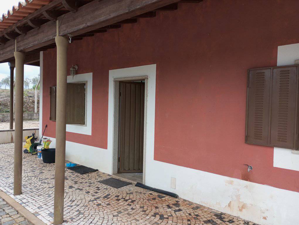 José Pedro - Pintor de construção civil - Castelo Branco - Montagem de TV