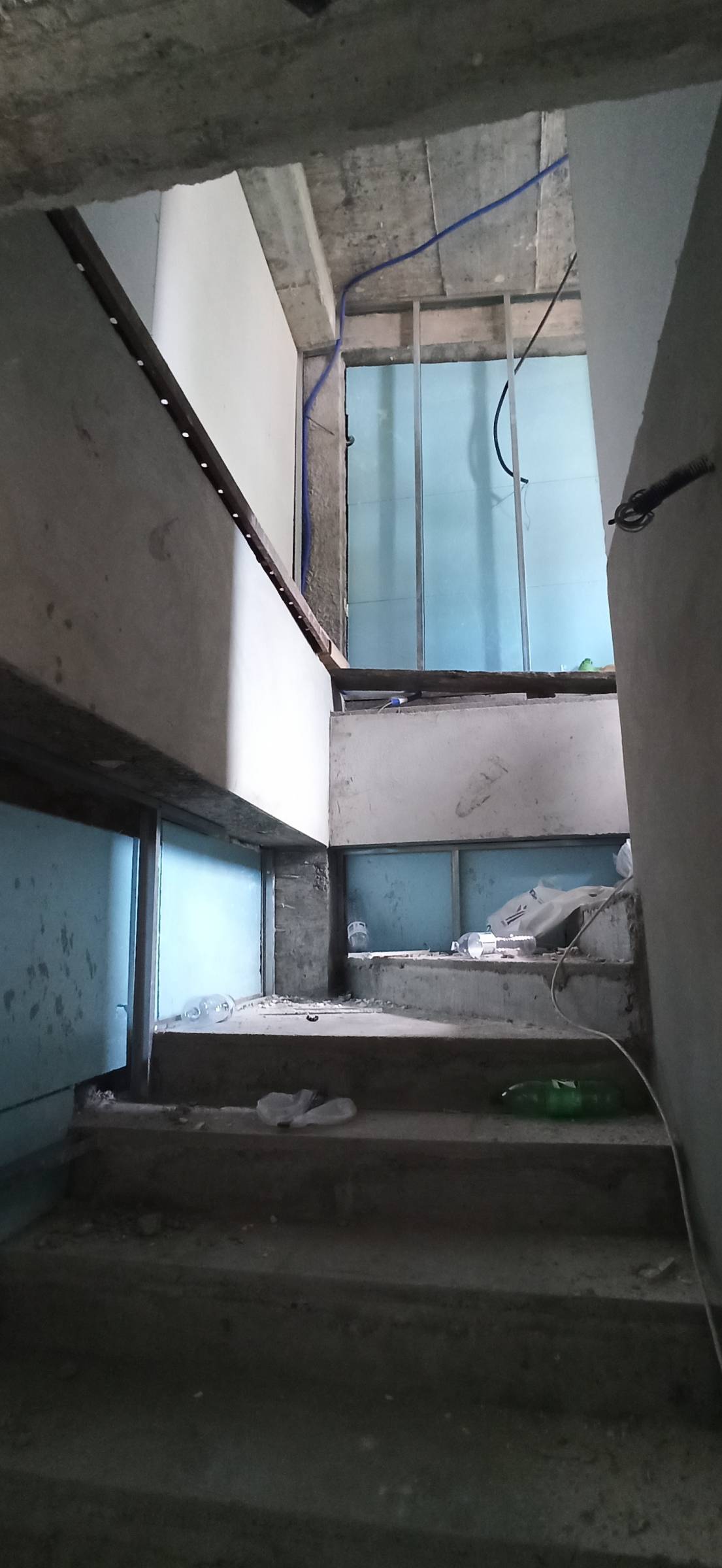 Faculdade da obra - Maia - Revestimento de Parede em Madeira