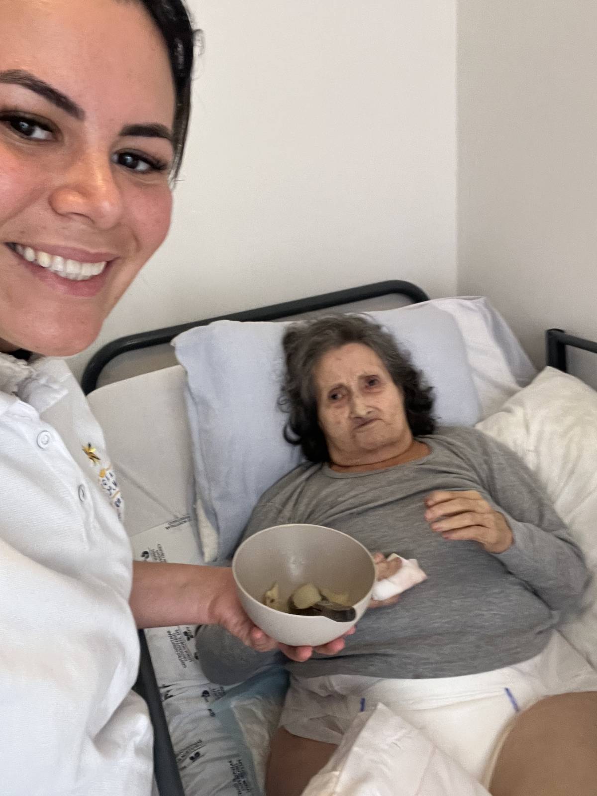 Andreya Moura - Loures - Limpeza de Propriedade