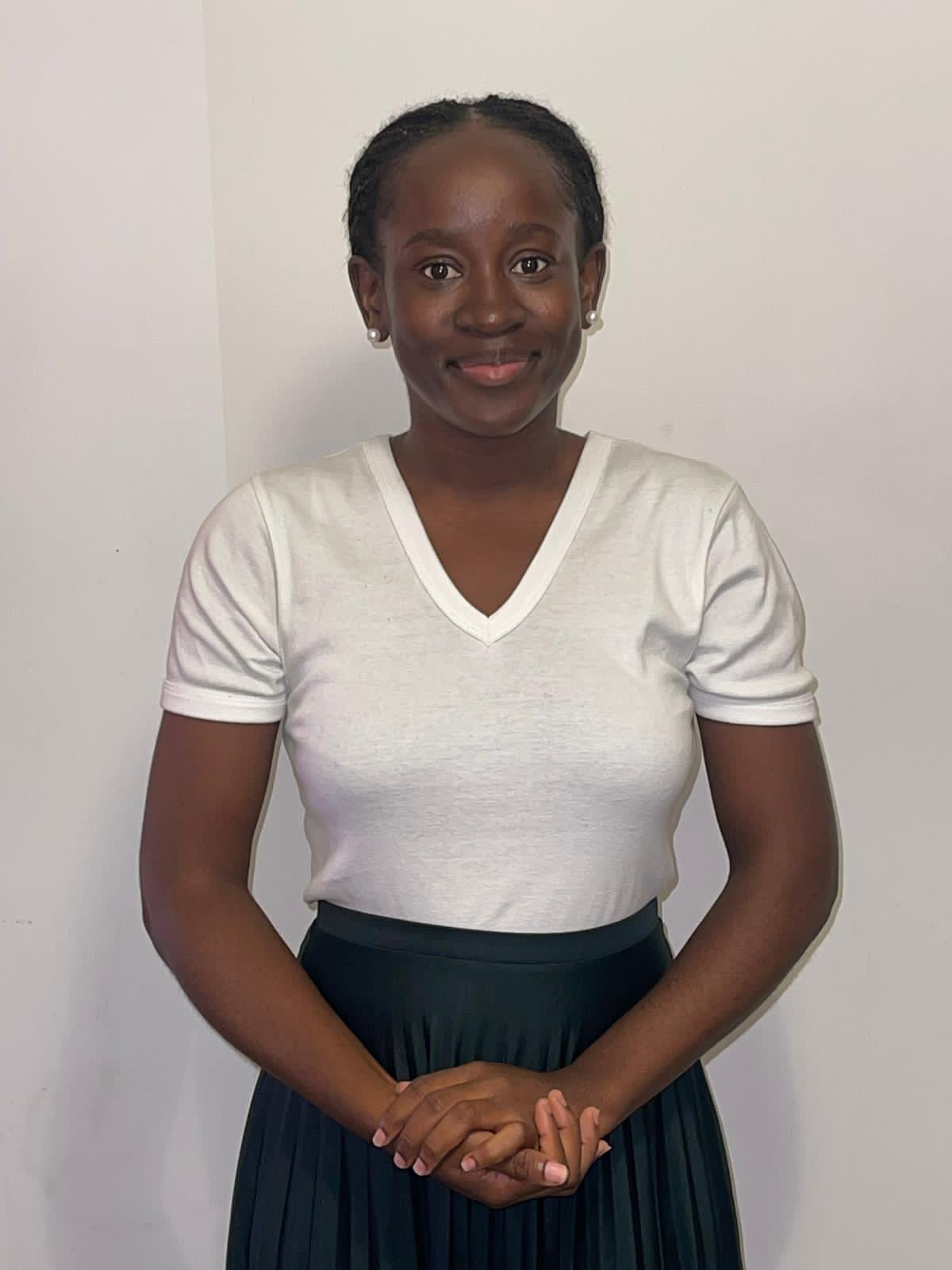 Jemima Lombo Pedro - Paredes - Home Organizing