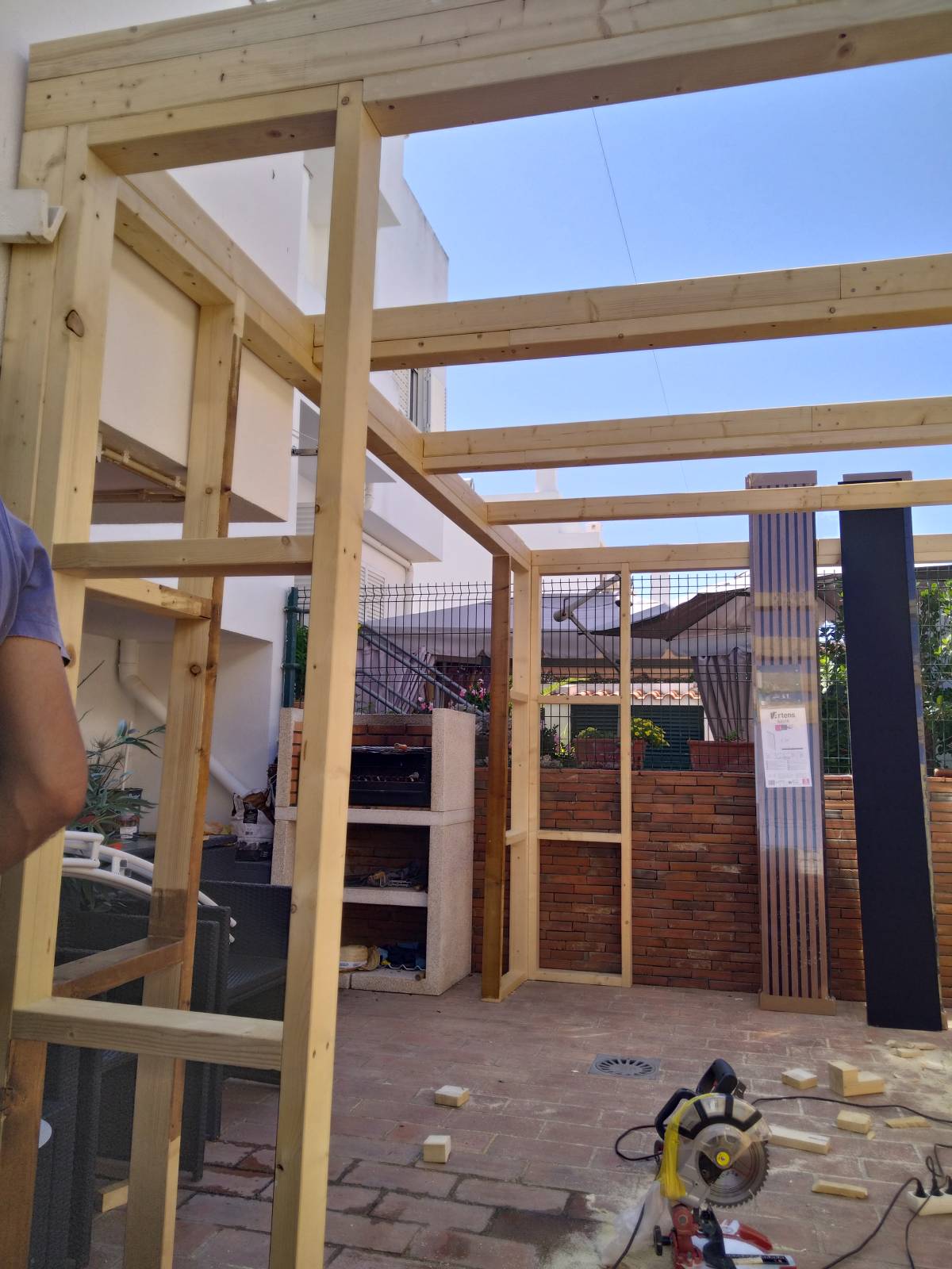 Almada House - Construções - Olhão - Gutter Installation or Replacement