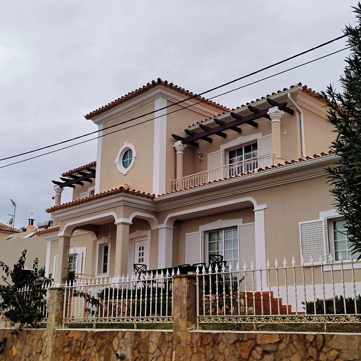 FGT CONSTRUCOES - Portimão - Home Theater System Repair or Service