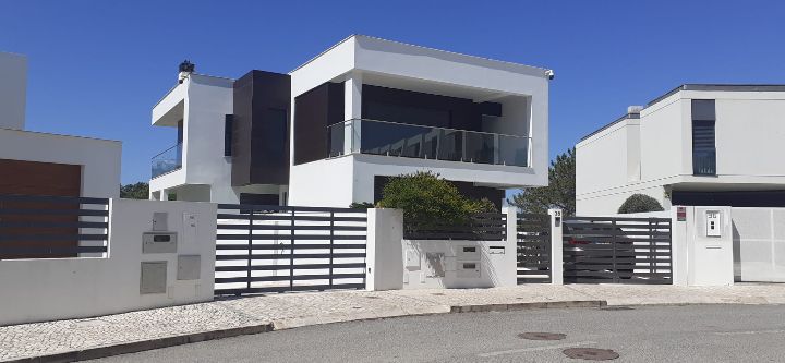 Tiago Correia do nascimento - Almada - Servicios de construcción
