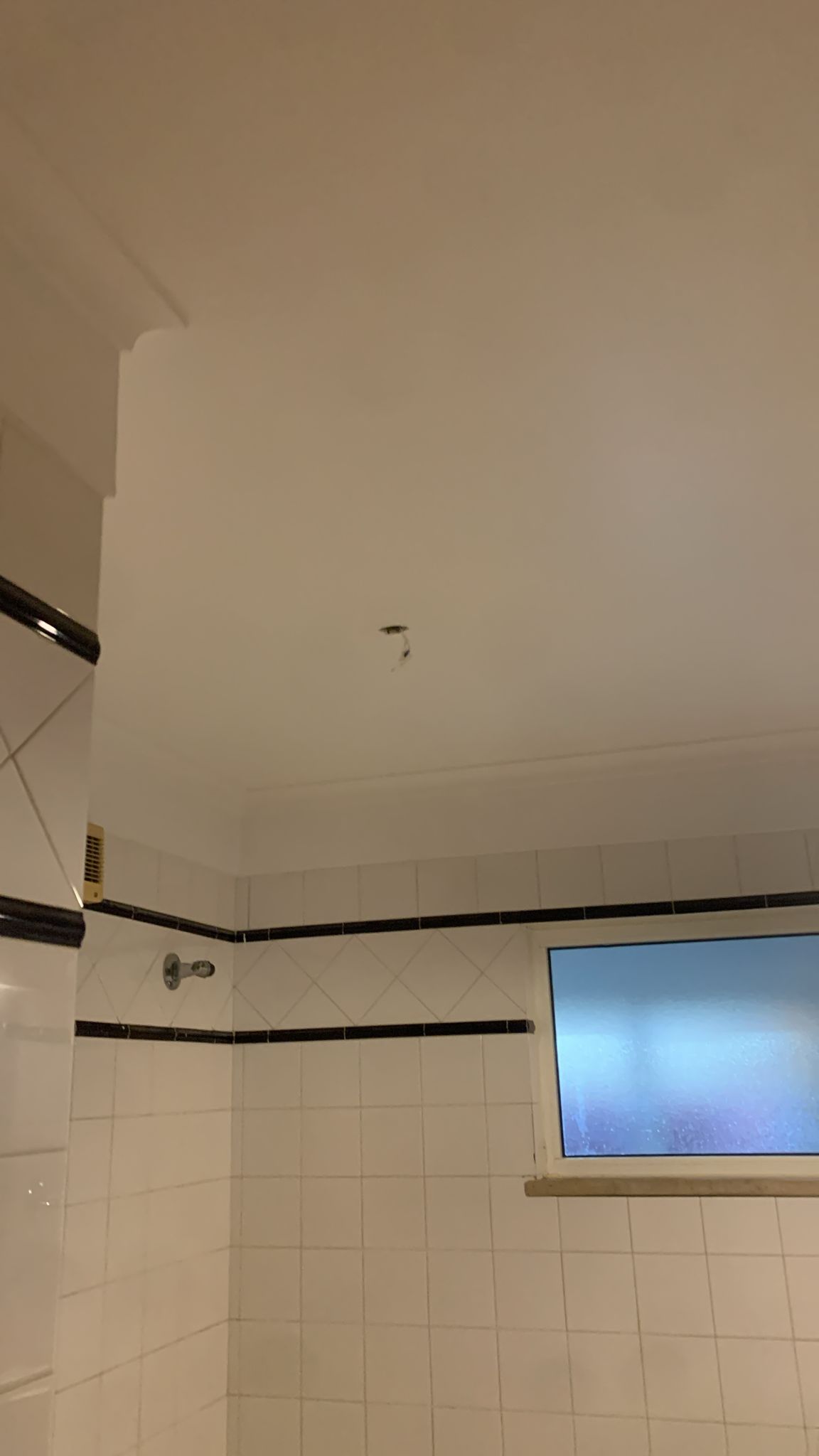 AcabamentoPintura - Lisboa - Remodelação de Casa de Banho