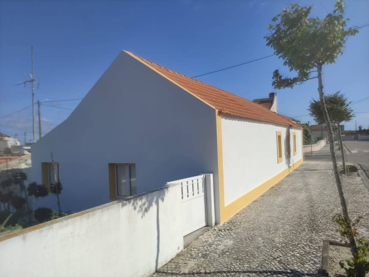 Construções J y C - Estarreja - Beton- oder Estrichfußbodenbelag