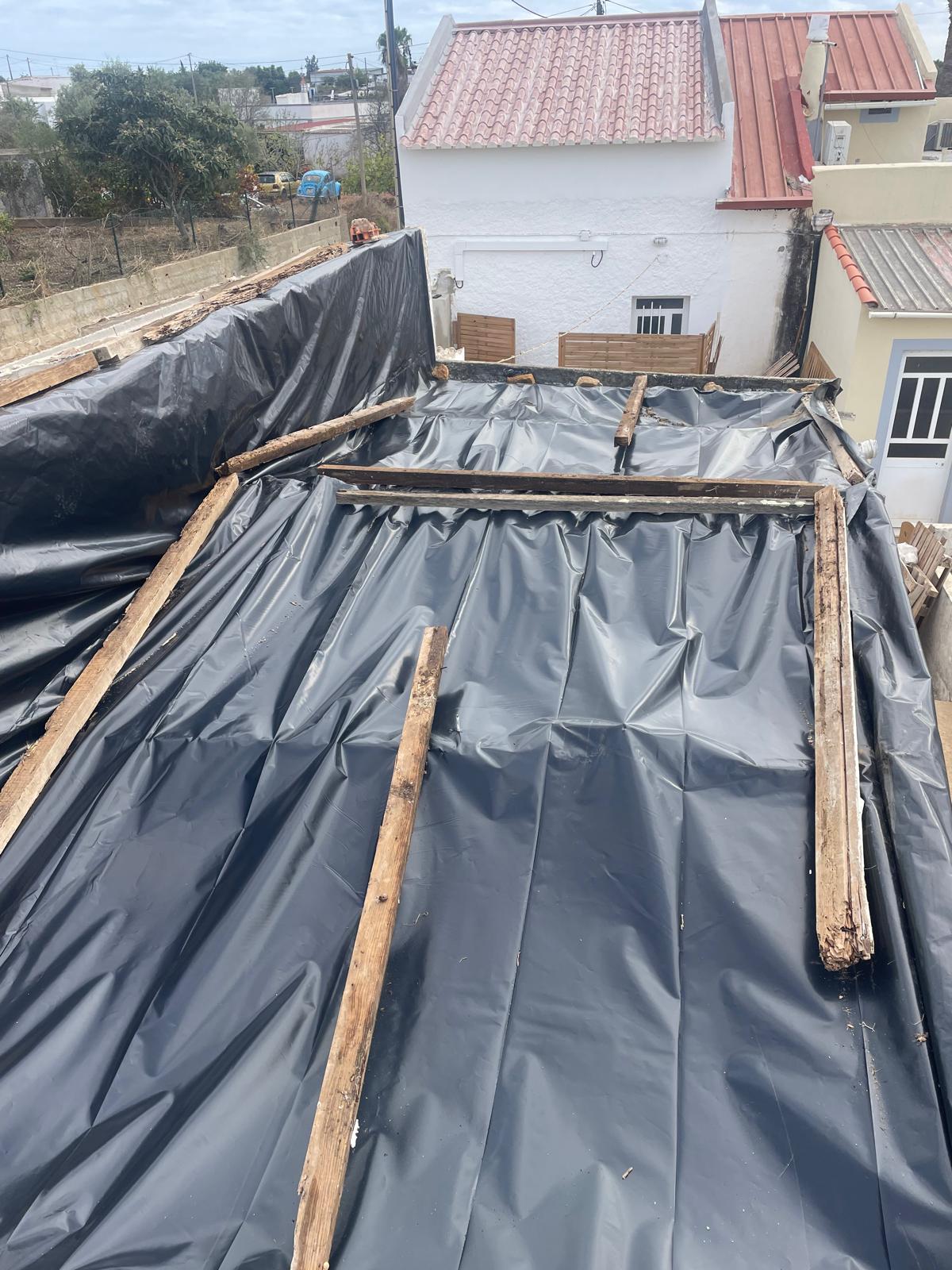 Almada House - Construções - Olhão - Chimney Cleaning