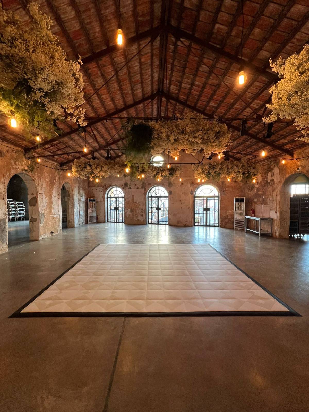 Pistas de dança - Porto - AV-Geräte für Veranstaltungen mieten