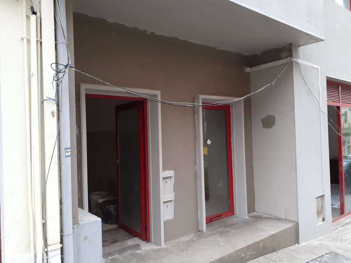 Giovani Belini - Vila do Conde - Roof Installation or Replacement