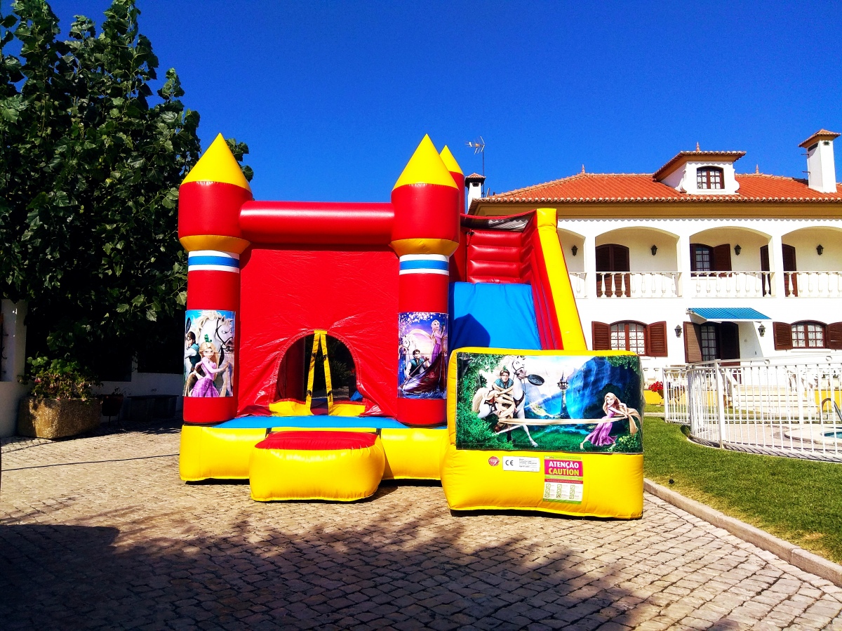 STANISLAV - Alenquer - Aluguer de Insufláveis para Festas