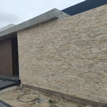 Construções J y C - Estarreja - Dachreinigung