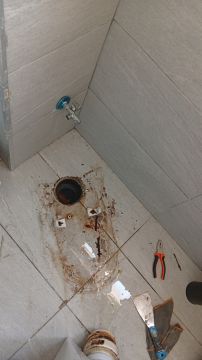 Grupo Alvarado - Lisboa - Zentrale Klimaanlage reparieren