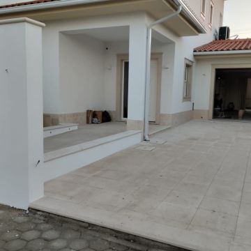 Construções J y C - Estarreja - Küchenarbeitsplatte montieren