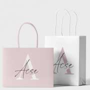 Larissa Donato - Sintra - Presentation Services