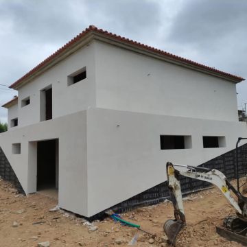 Construções J y C - Estarreja - Billardtisch montieren