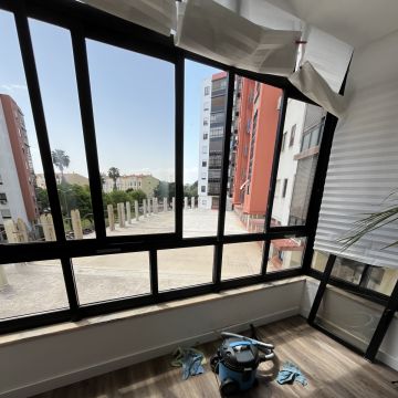 Andreya Moura - Loures - Limpeza de Espaço Comercial