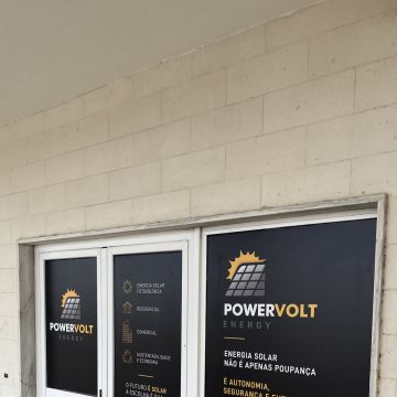 Powervolt Energy - Azambuja - Reinigung oder Inspektion von Solaranlagen