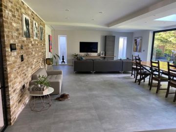 C H Refirbishment Limited - Albufeira - Remodel a Room