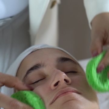 Dani Souza - Lisboa - Skin Cleansing