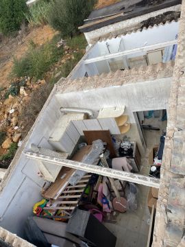 Almada House - Construções - Olhão - Tree Stump Grinding and Removal