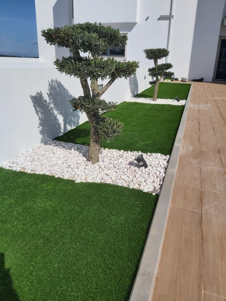 SIMPLE GREEN - Santarém - Boulder Placement