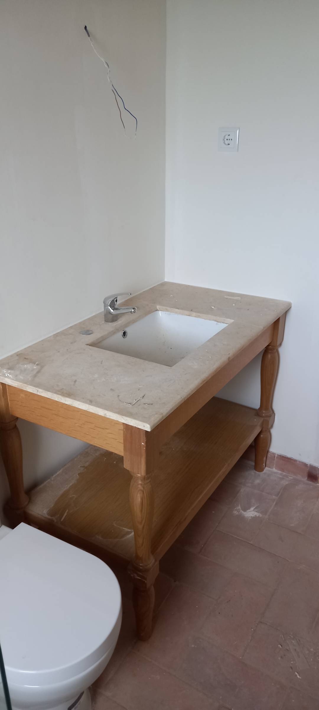 Mbarbosa - Santarém - Baseboards