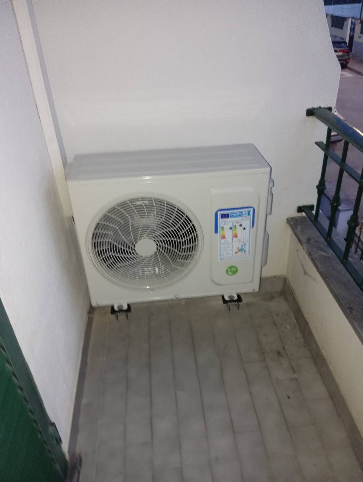 Gean - Seixal - Elektrogeräte montieren